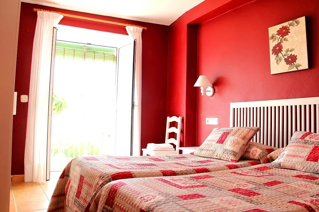 נרחה Hostal Mena בית הארחה