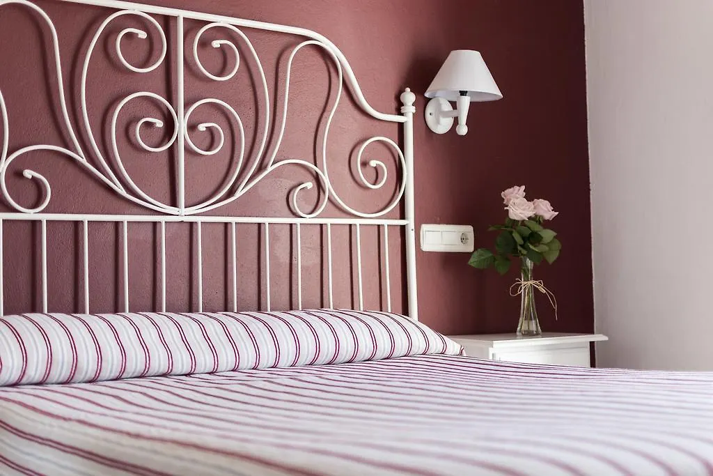 נרחה Hostal Mena 3*,