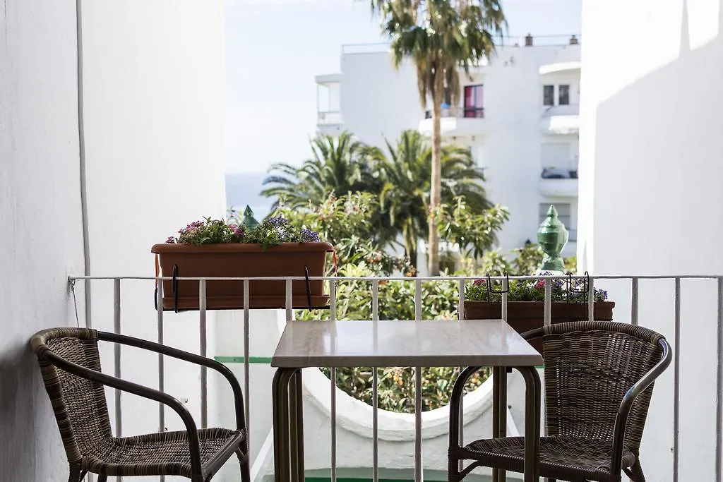 Hostal Mena Nerja Guest house