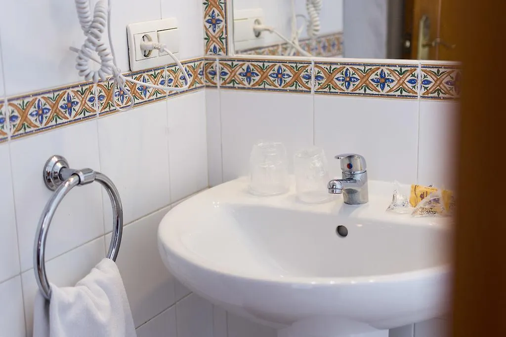 Hostal Mena Nerja Guest house